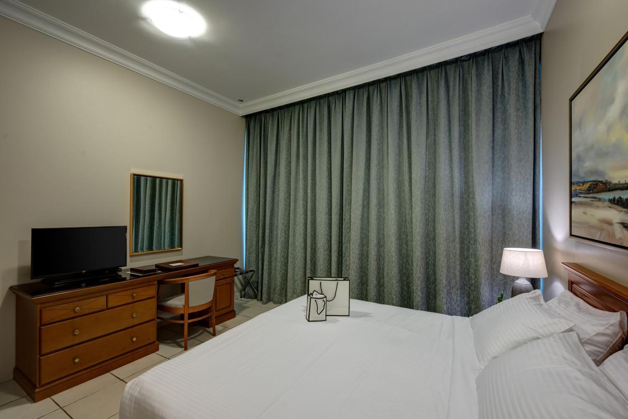 Al Nakheel Hotel Apartments Абу Даби Екстериор снимка