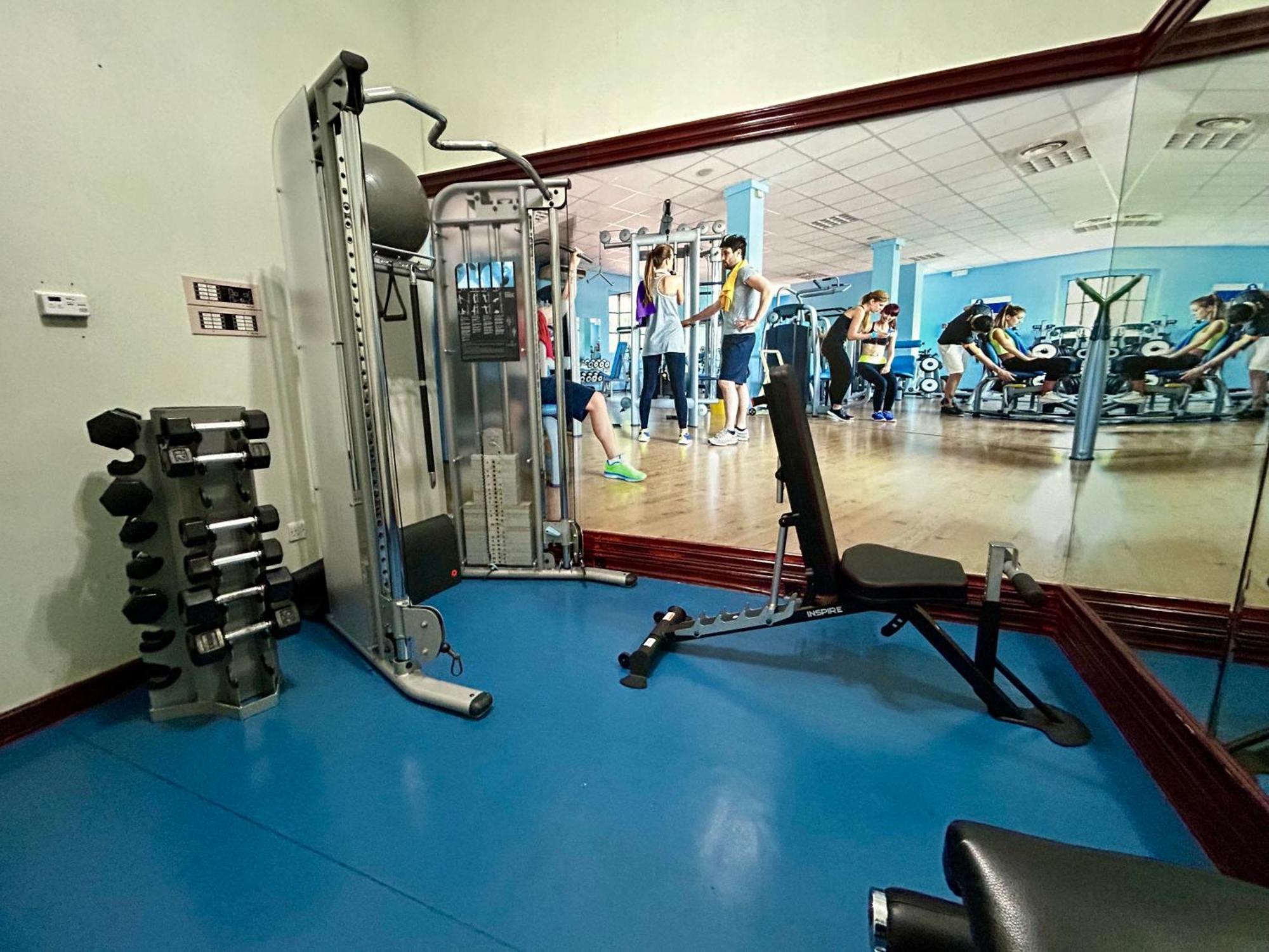 Al Nakheel Hotel Apartments Абу Даби Екстериор снимка
